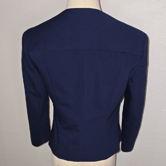 Express Women's Cropped Navy Blazer - Picture 4 of 7